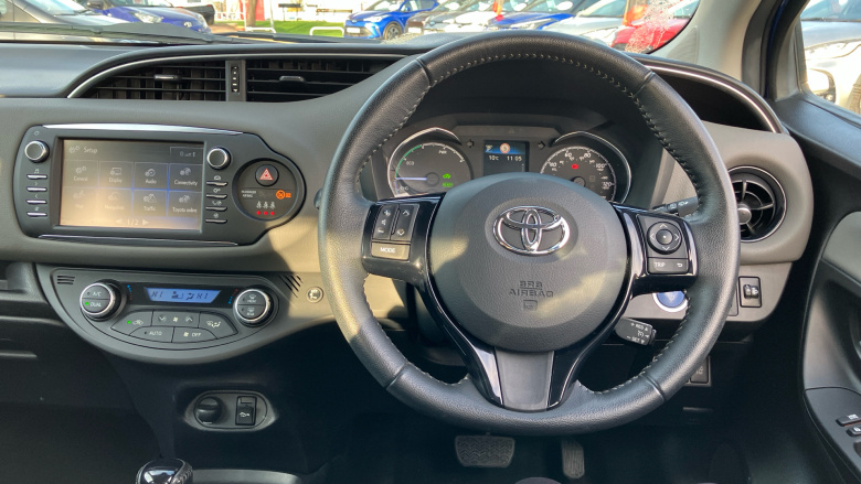 Toyota Yaris 1.5 Hybrid Icon Tech 5dr CVT Hybrid Hatchback